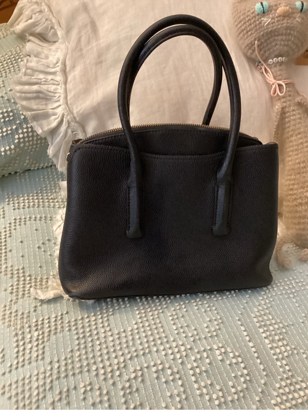 Kate Spade Tote - Picture 2 of 8
